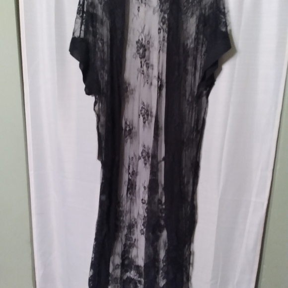 Robe black lace - Picture 4 of 4
